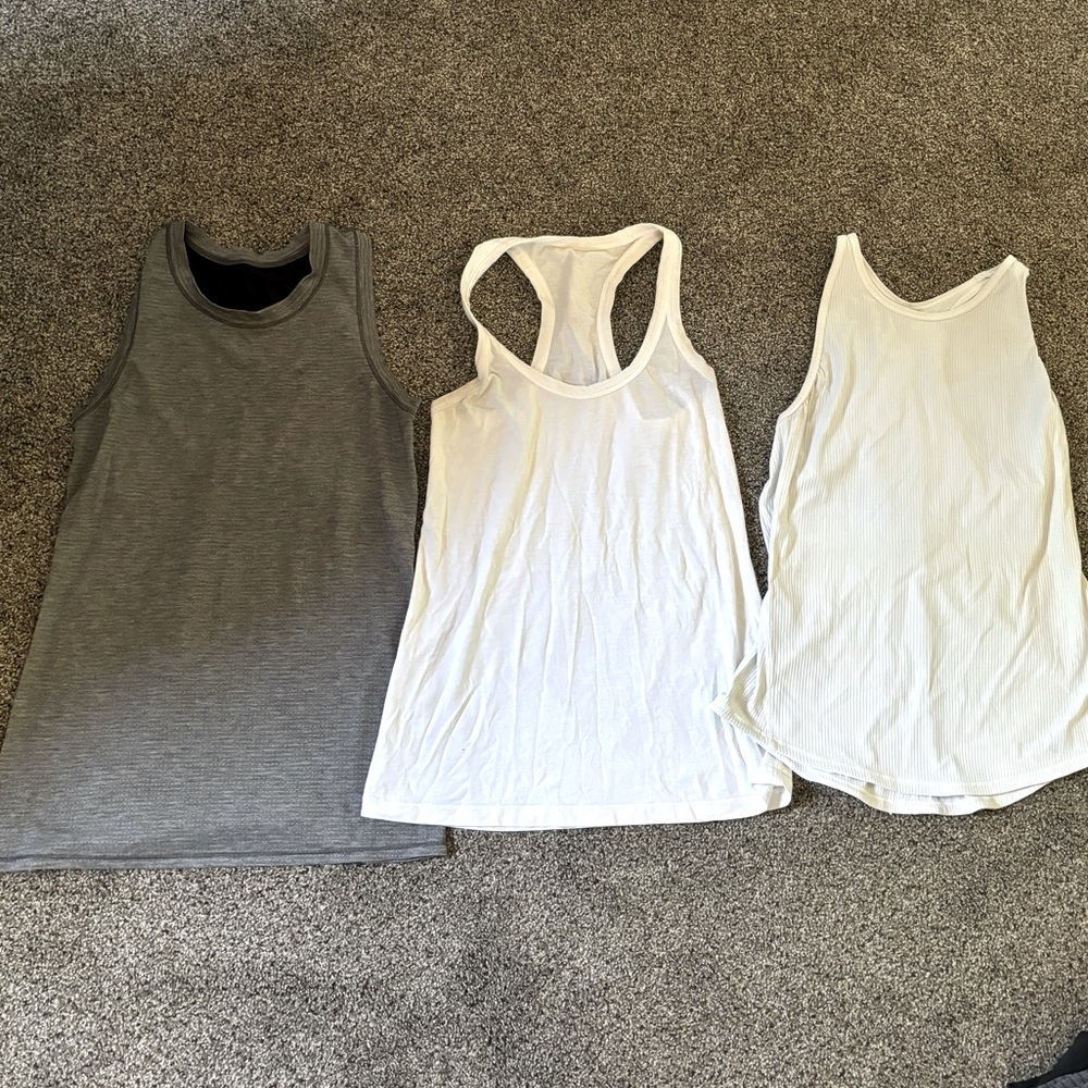 Lululemon lot 3 tanks size 6